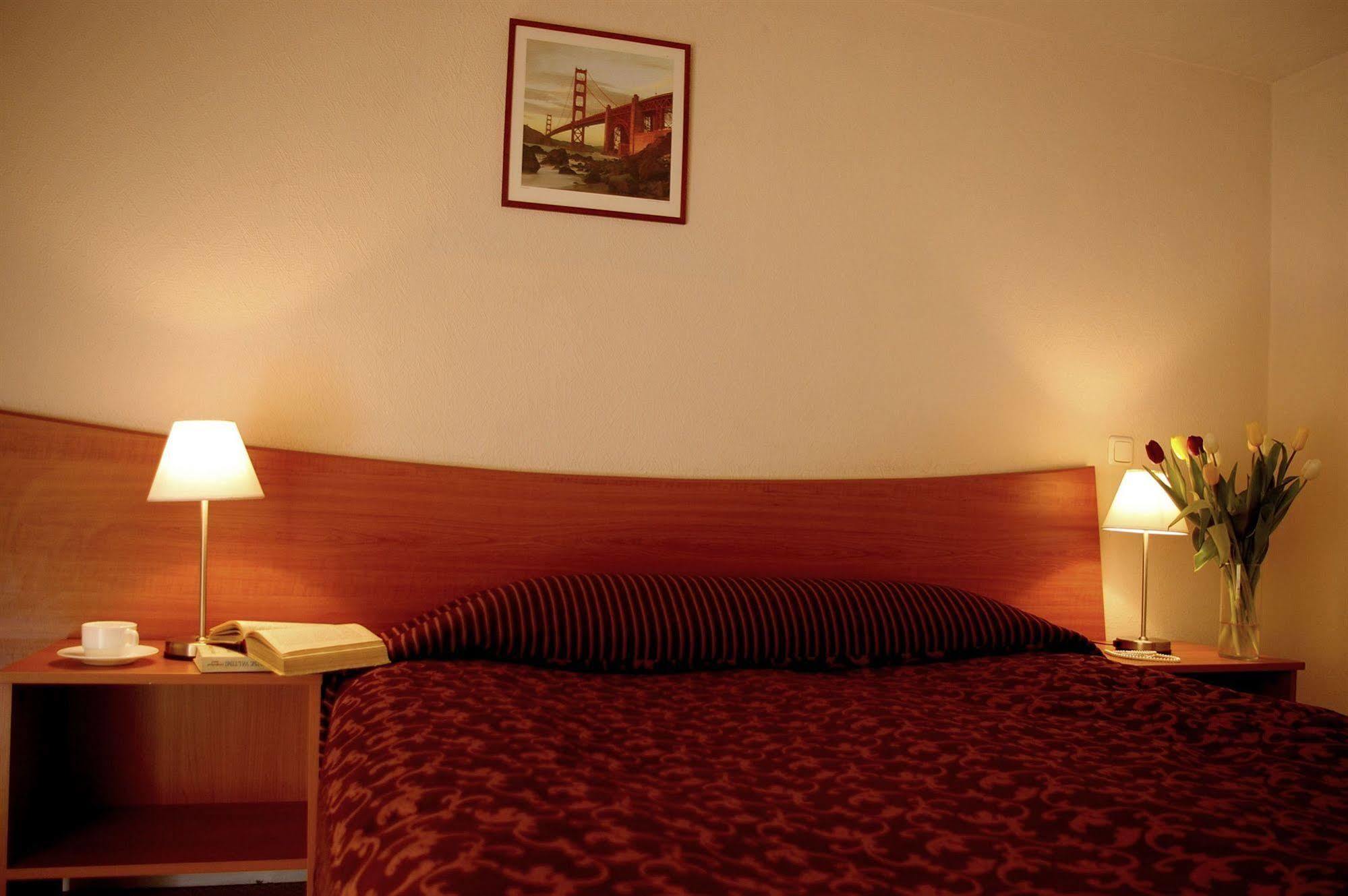 Centre Hotel Kaunas Exteriör bild